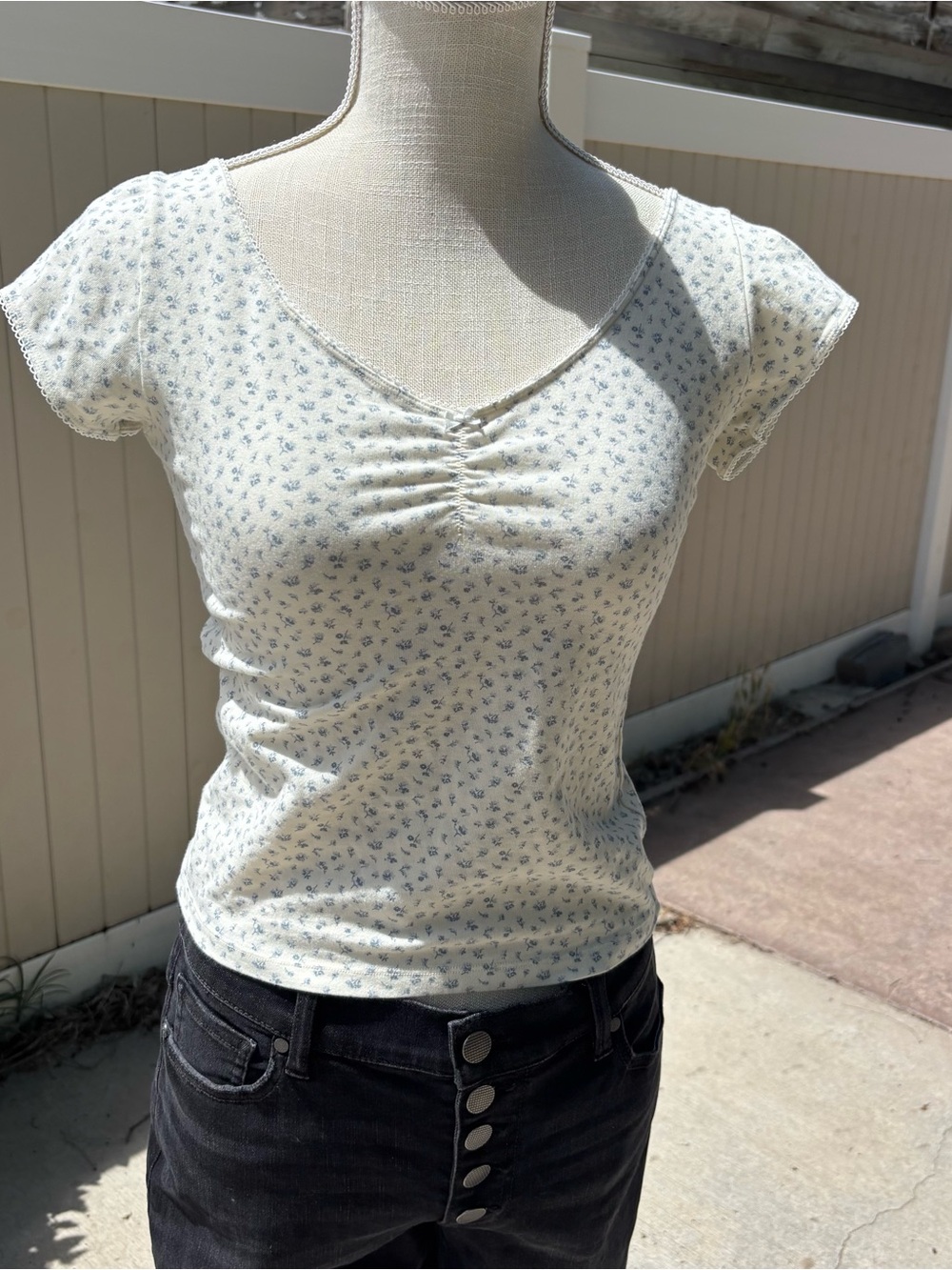 Brandy Melville Gina Top in Cream and Blue Floral Print!